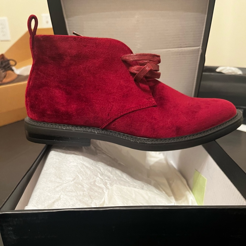 INC International Concepts Men's Bold Red Suede Oxfords
